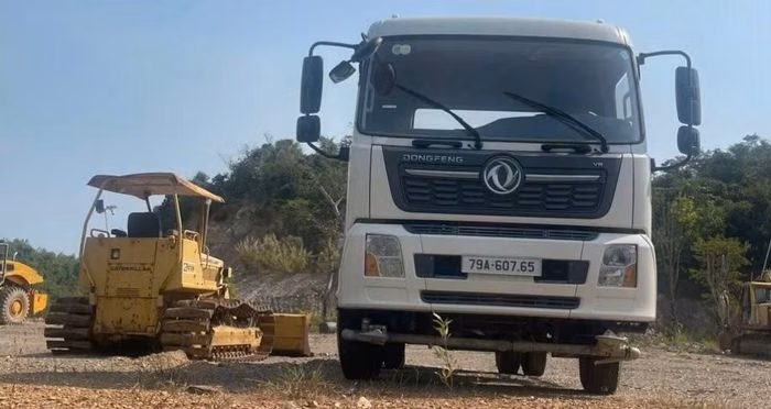 Để mỏ sớm hoạt động, Công ty Globe chấp nhận làm theo hướng dẫn của Sở nhưng vẫn quyết liệt khiếu nại để đảm bảo quyền lợi.