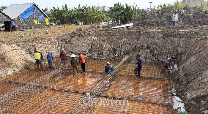 Quá trình thi công móng trụ 8 của công trình Xuất tuyến 4 mạch đường dây 110 kV trạm 220 kV Năm Căn vào ngày 25/2/2026.