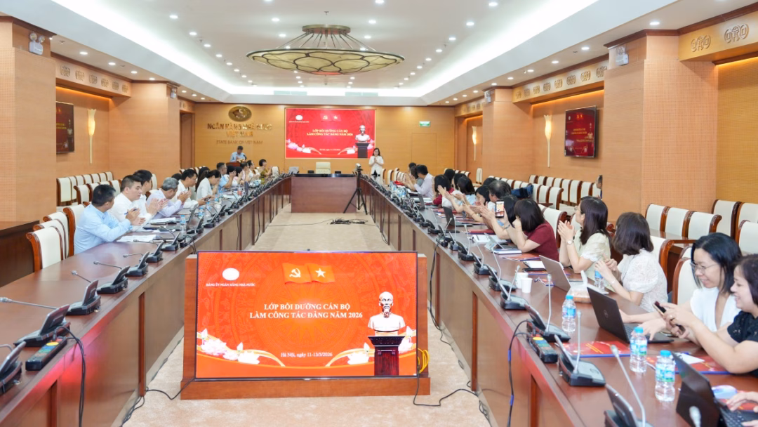 Hoạt động bồi dưỡng cán bộ Đảng giúp cụ thể hóa Nghị quyết Đại hội XIV vào thực tiễn vận hành của ngành Ngân hàng.