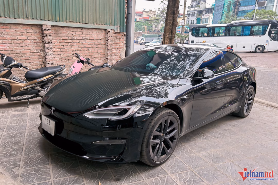 Tesla Model S nhập khẩu về Việt Nam có mức giá xấp xỉ 10 tỷ đồng. Ảnh: Tiến Dũng