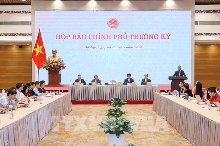 Chính phủ tập trung tháo gỡ khó khăn, khơi thông nguồn lực cho tăng trưởng kinh tế. Ảnh: TTXVN
